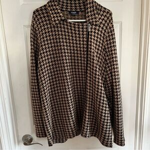 Chaps Women’s size 2X houndstooth sweater jacket